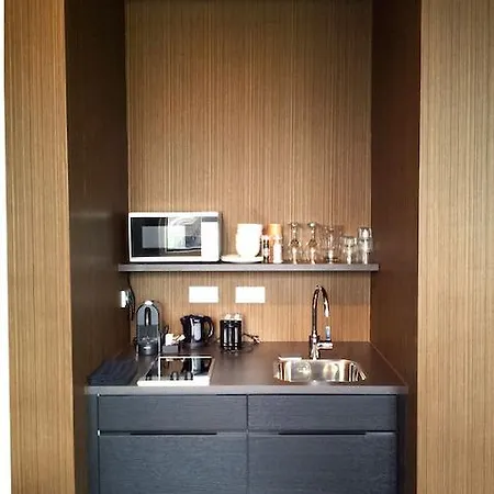 Ξενοδοχείο με διαμερίσματα V Lofts