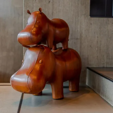 V Lofts Ξενοδοχείο με διαμερίσματα 4*