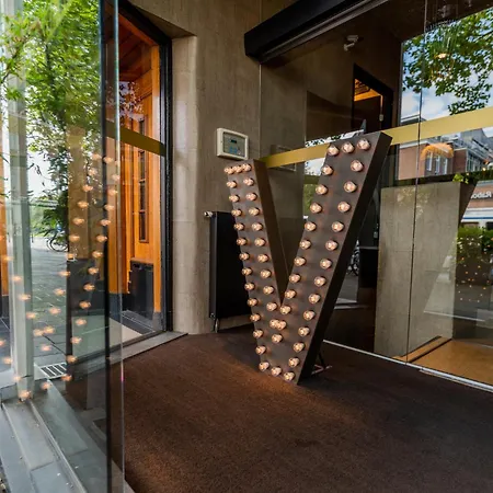 Lägenhetshotell V Lofts 4*